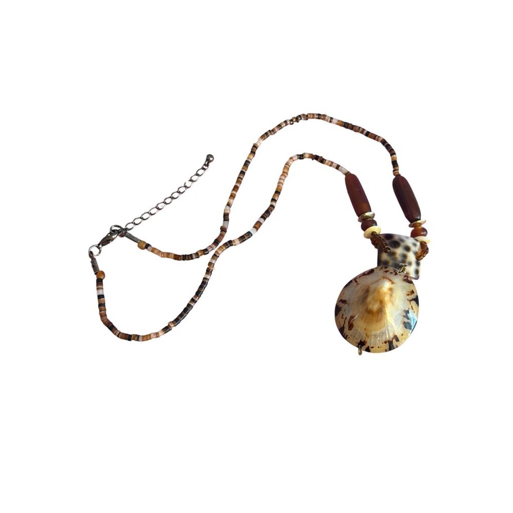 Vintage Seed Bead Tiger Cowrie Large Shell Necklace Cream 22" Estate 22.93g - Picture 5 of 6